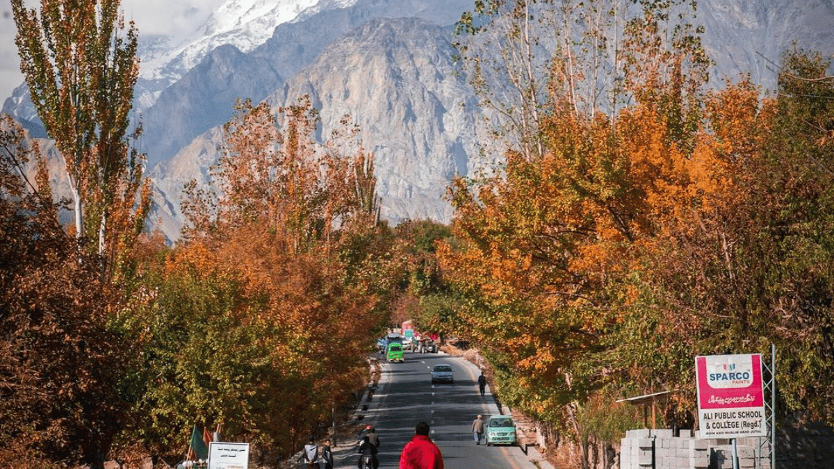 The best route from Islamabad to Hunza